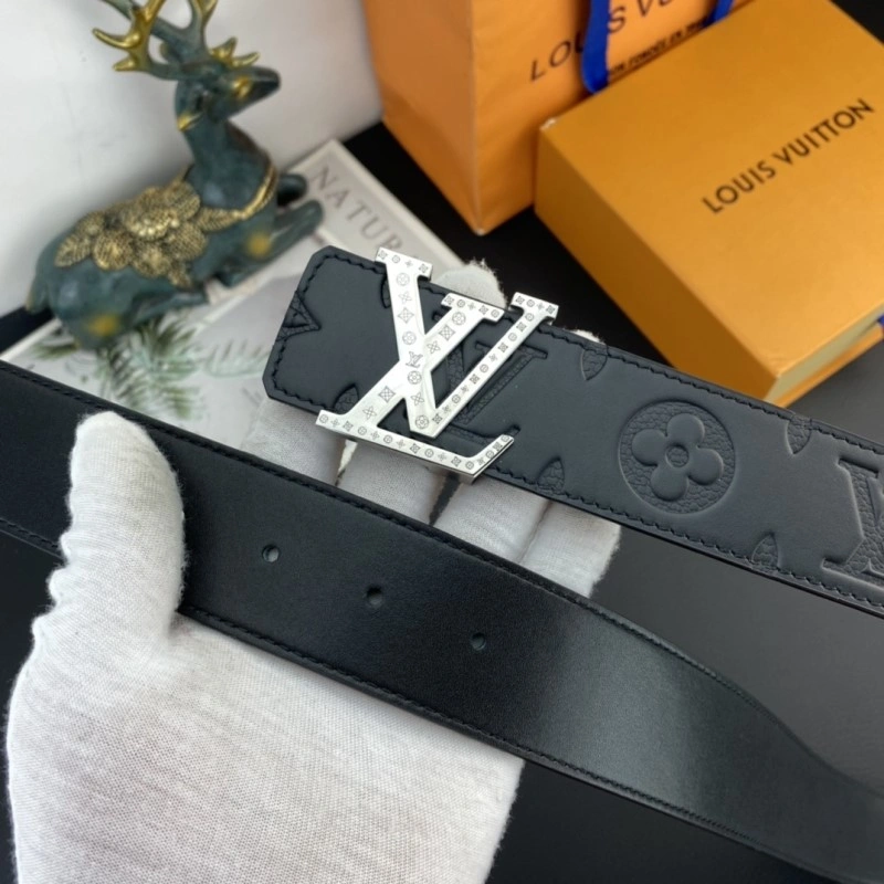 Louis Vuitton Belts Flexible 300429