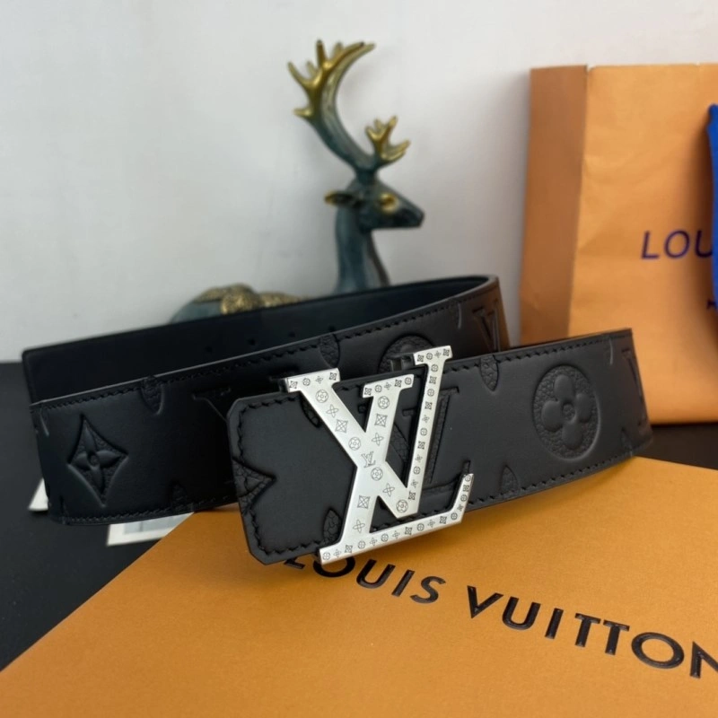 Louis Vuitton Belts Flexible 300429