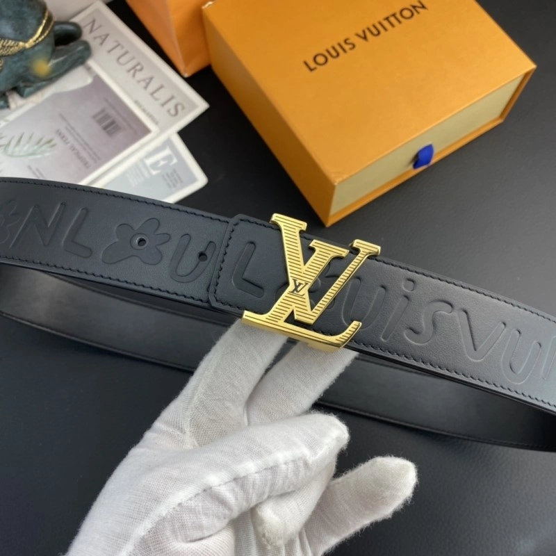 Breathable Louis Vuitton Belts 300415