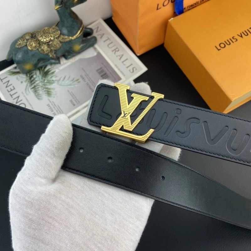 Breathable Louis Vuitton Belts 300415