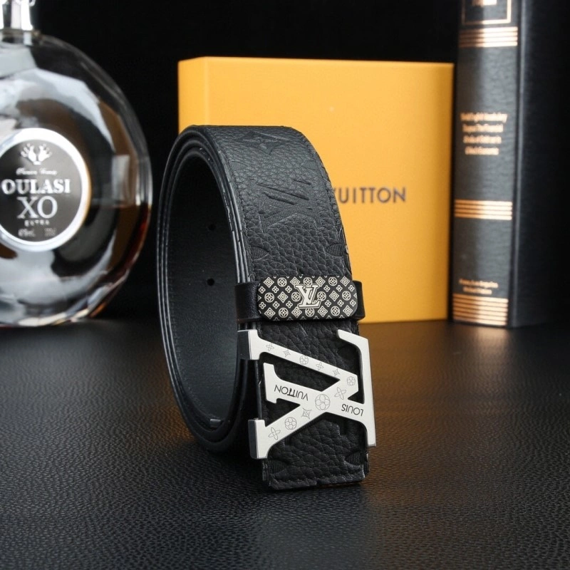 Louis Vuitton Belts Durable 300424