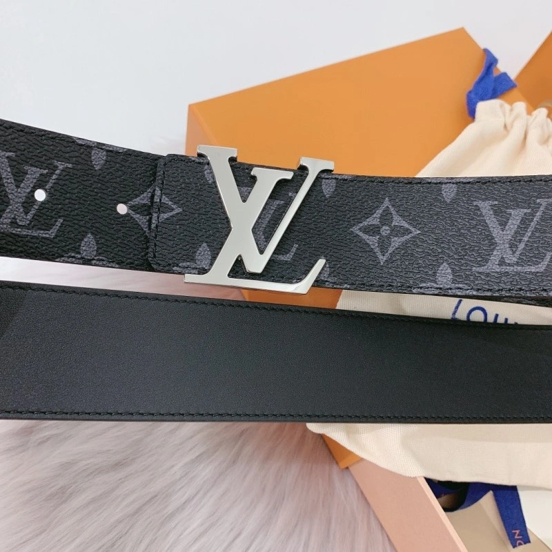 Louis Vuitton Belts Versatile 300397
