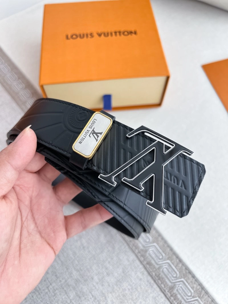 Louis Vuitton Belts Attractive 300358