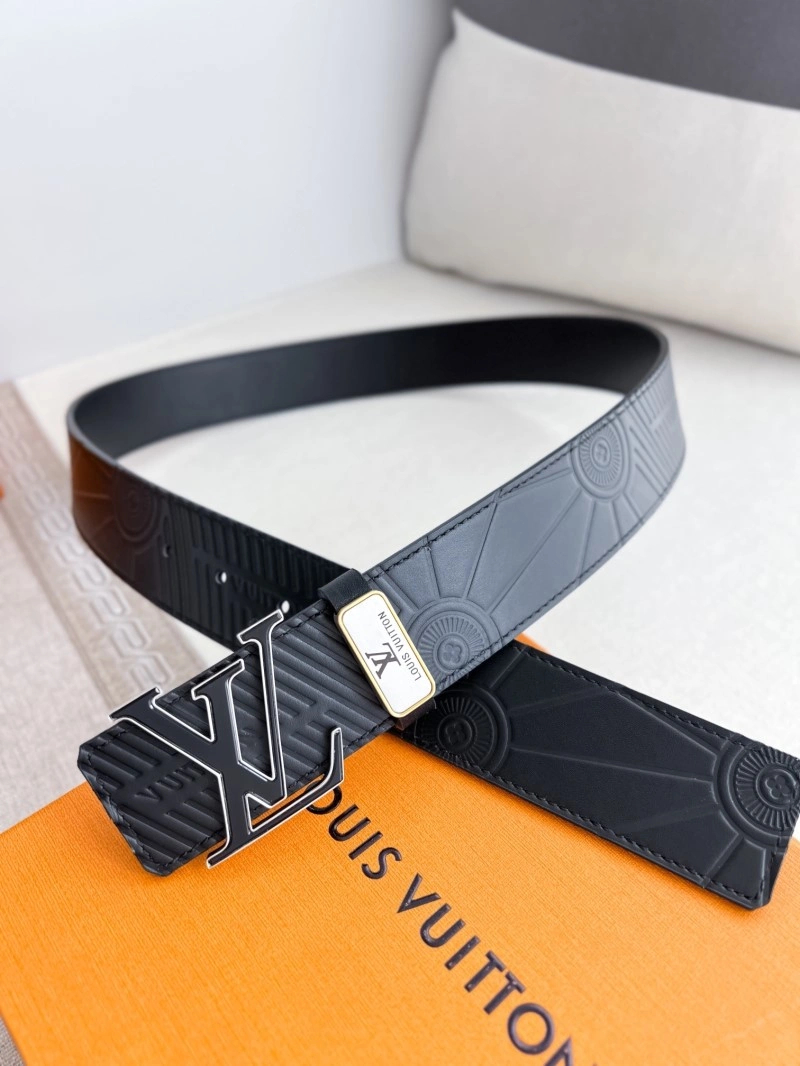 Louis Vuitton Belts Attractive 300358