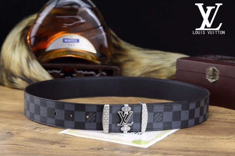 Louis Vuitton Belts Effortless 300337