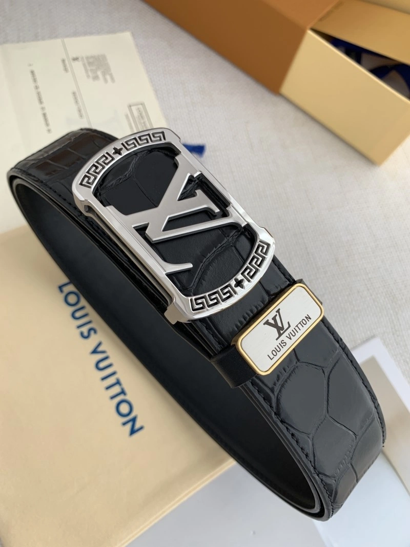 Elegant Louis Vuitton Belts 300321