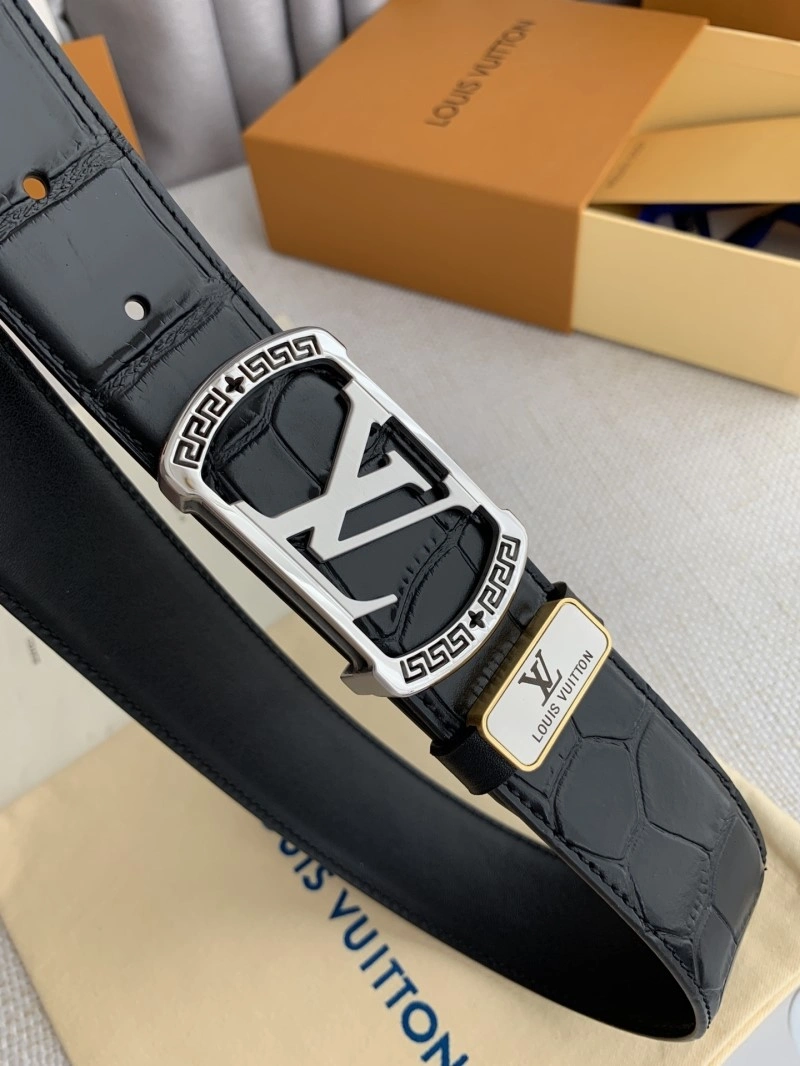 Elegant Louis Vuitton Belts 300321