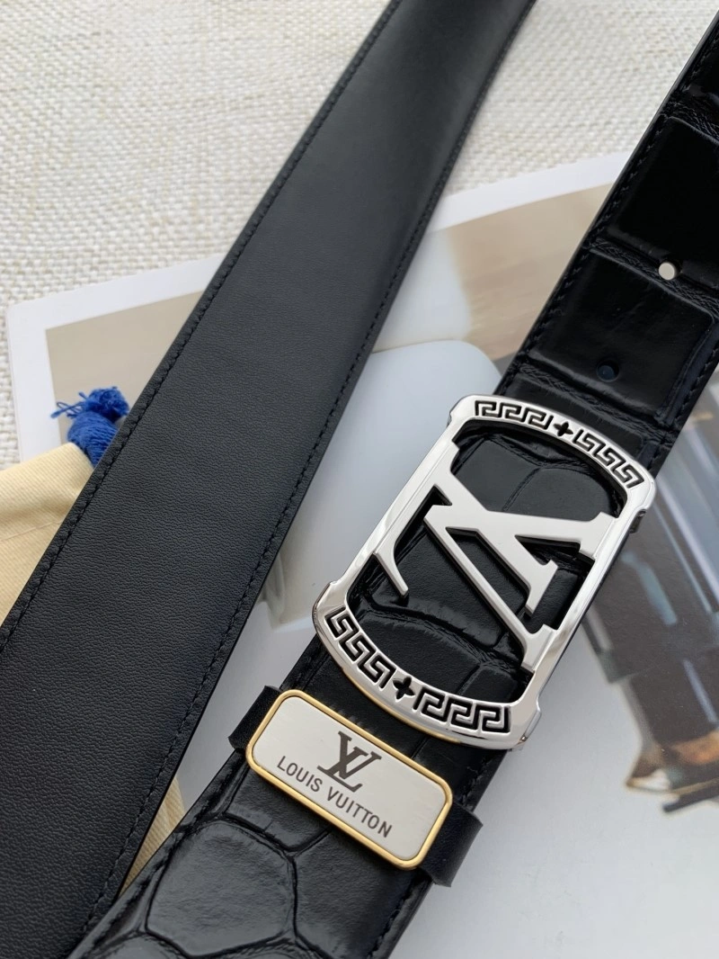 Elegant Louis Vuitton Belts 300321