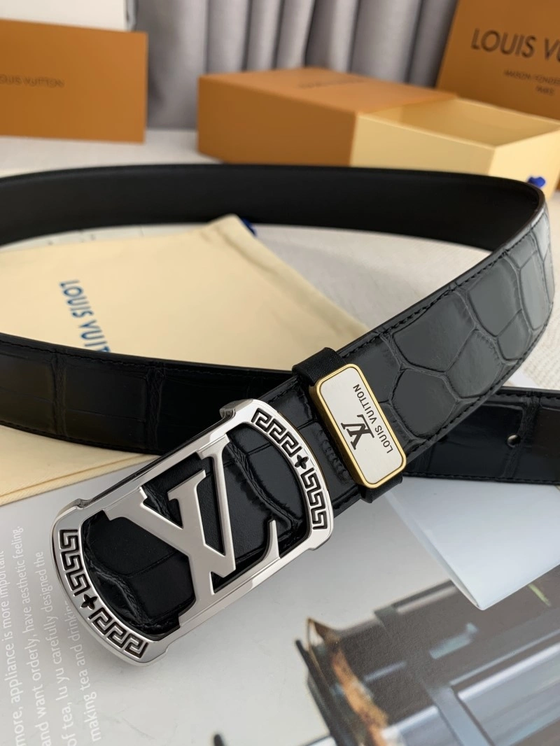 Elegant Louis Vuitton Belts 300321