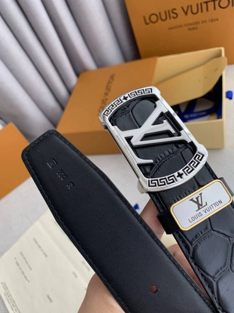Elegant Louis Vuitton Belts 300321