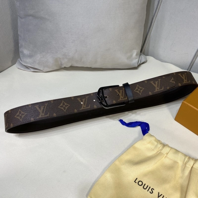 Lightweight Louis Vuitton Belts 300307