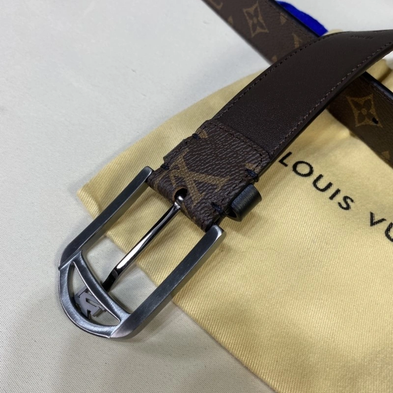 Lightweight Louis Vuitton Belts 300307