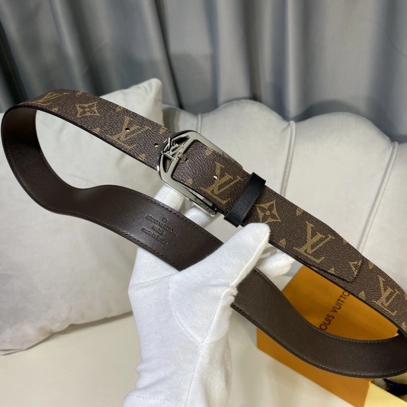 Louis Vuitton Belts Fashionable 300305