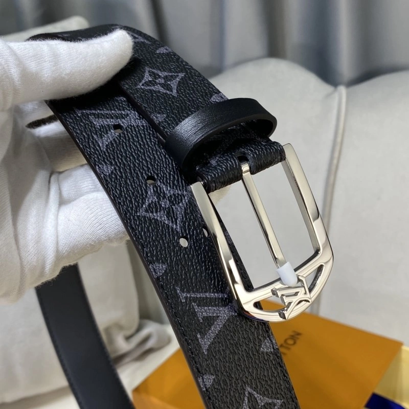 Packable Louis Vuitton Belts 300311