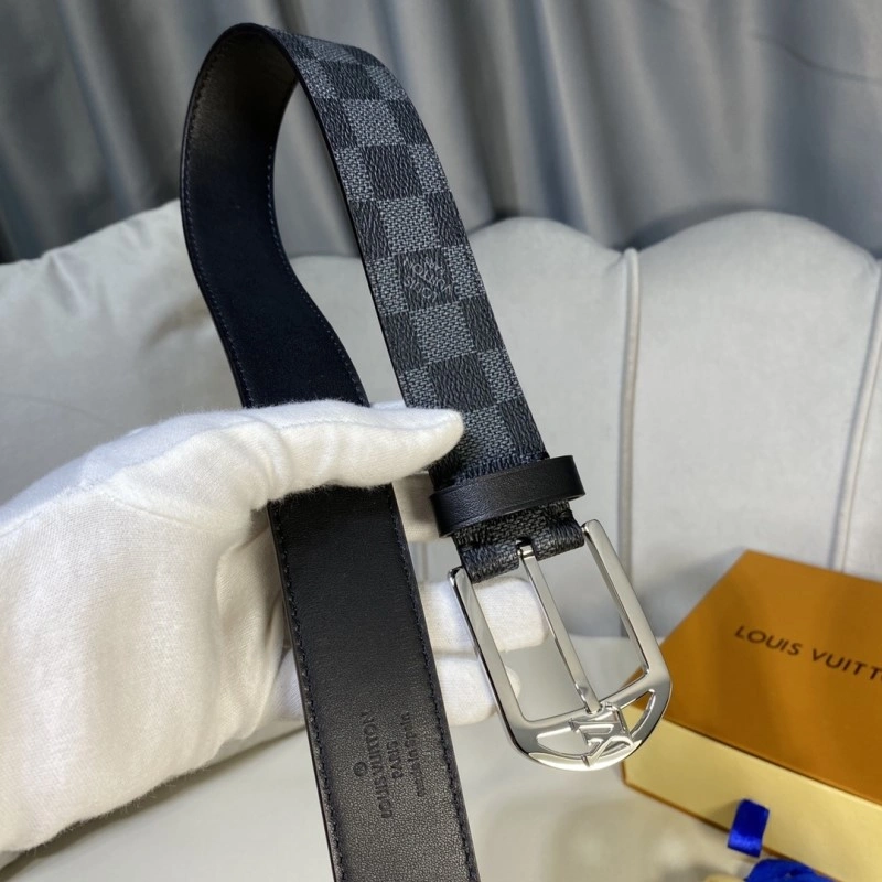 Louis Vuitton Belts SmoothTexture 300306