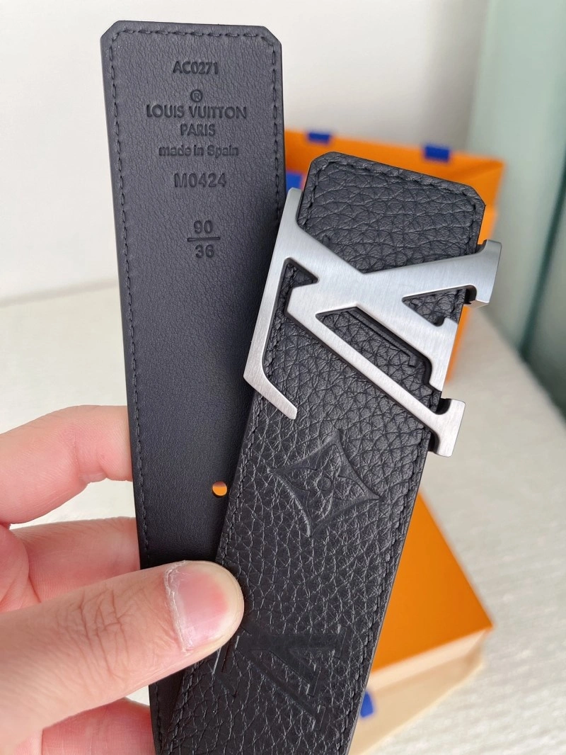 Durable Louis Vuitton Belts 300313