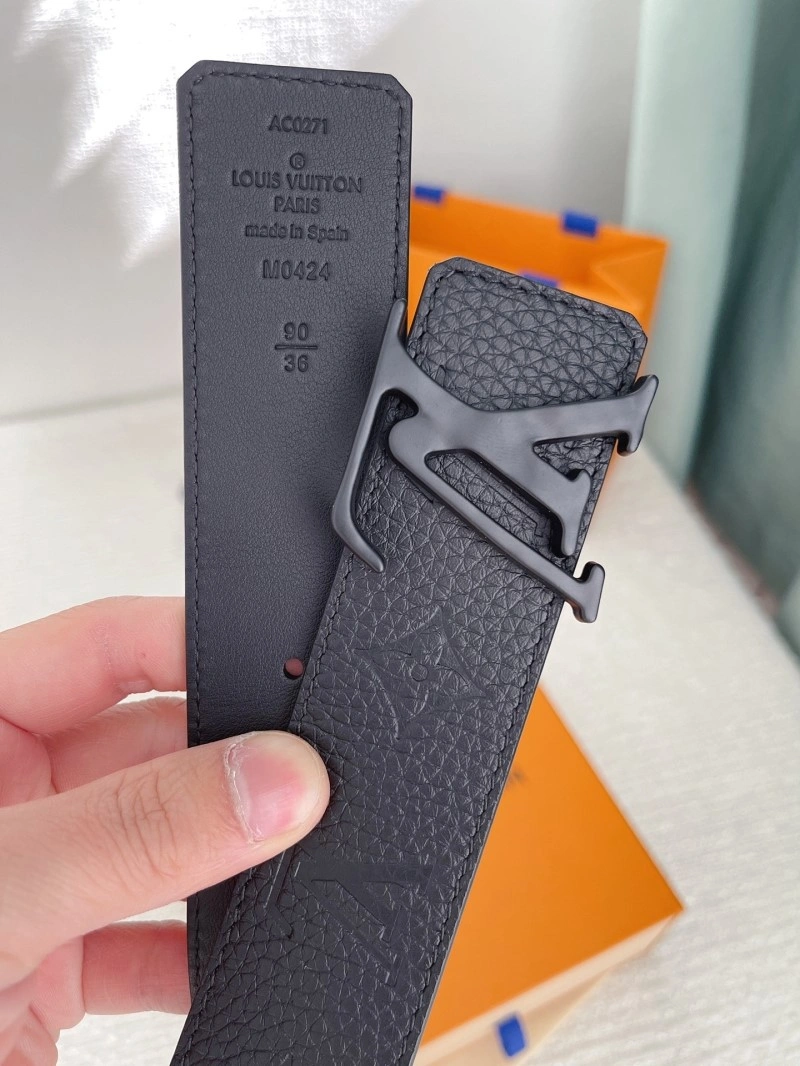 Louis Vuitton Belts Seasonal 300286