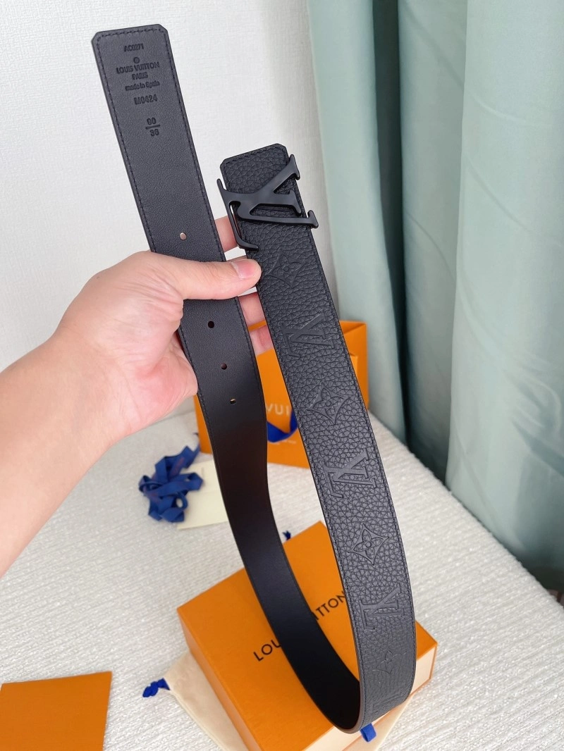 Louis Vuitton Belts Seasonal 300286