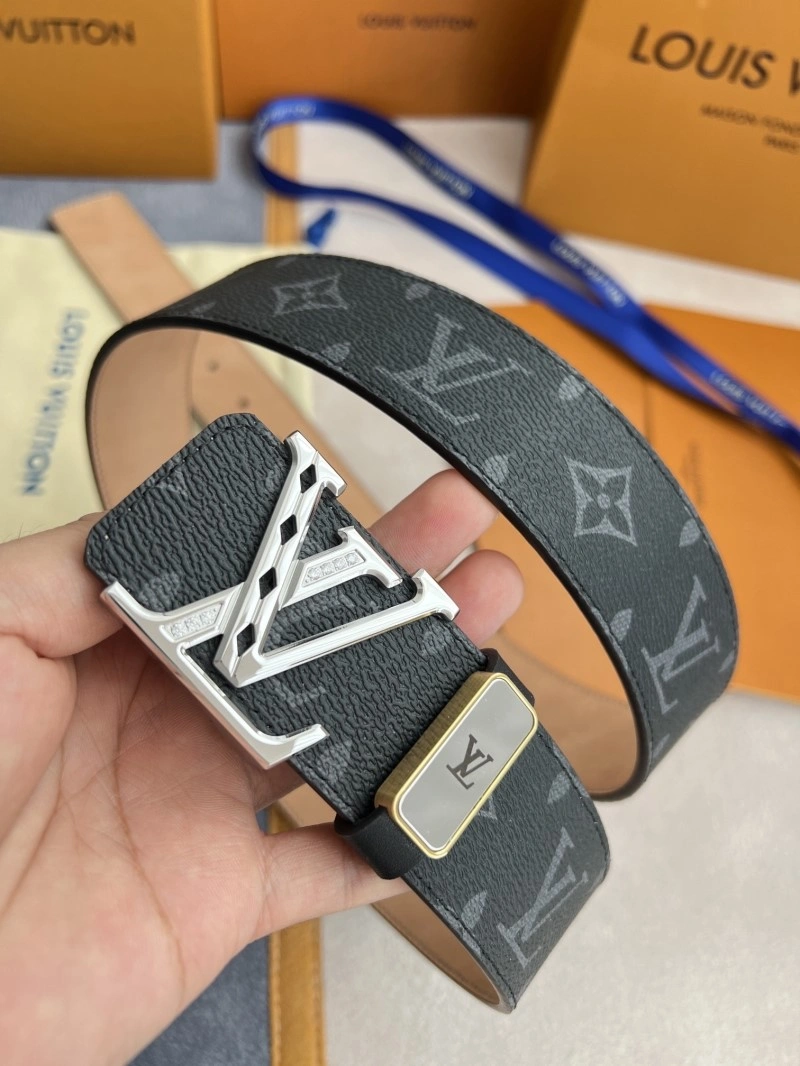 Classic Louis Vuitton Belts 300262