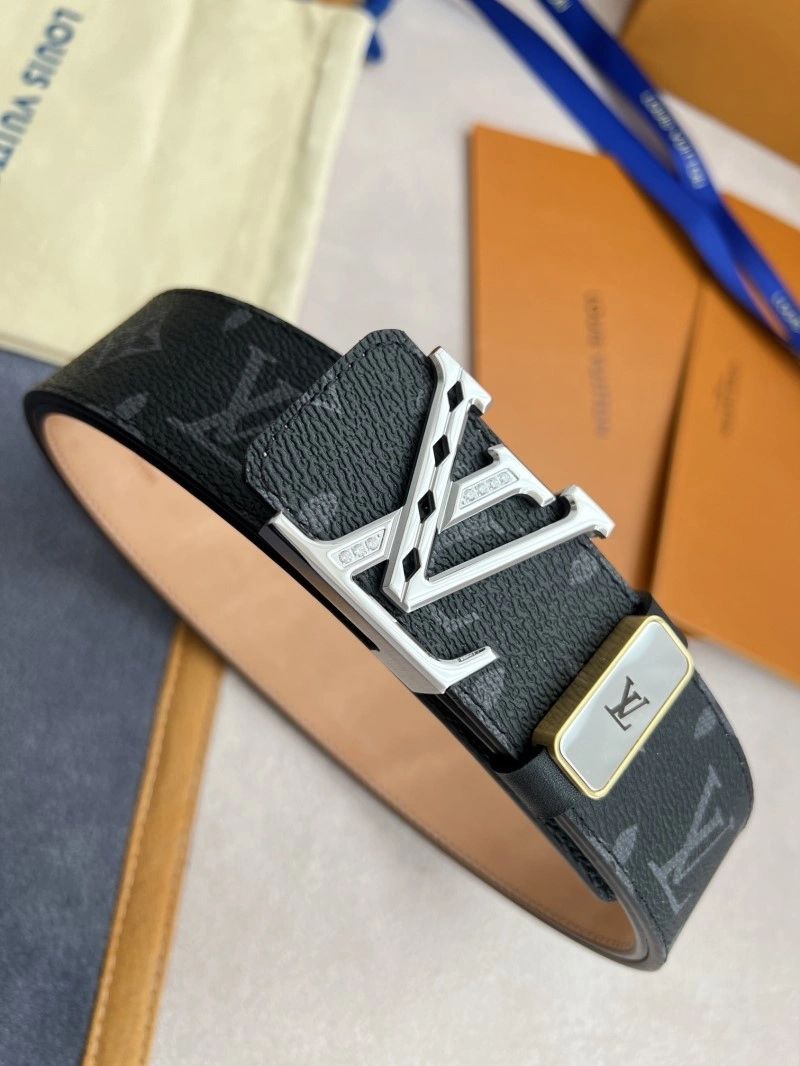 Classic Louis Vuitton Belts 300262