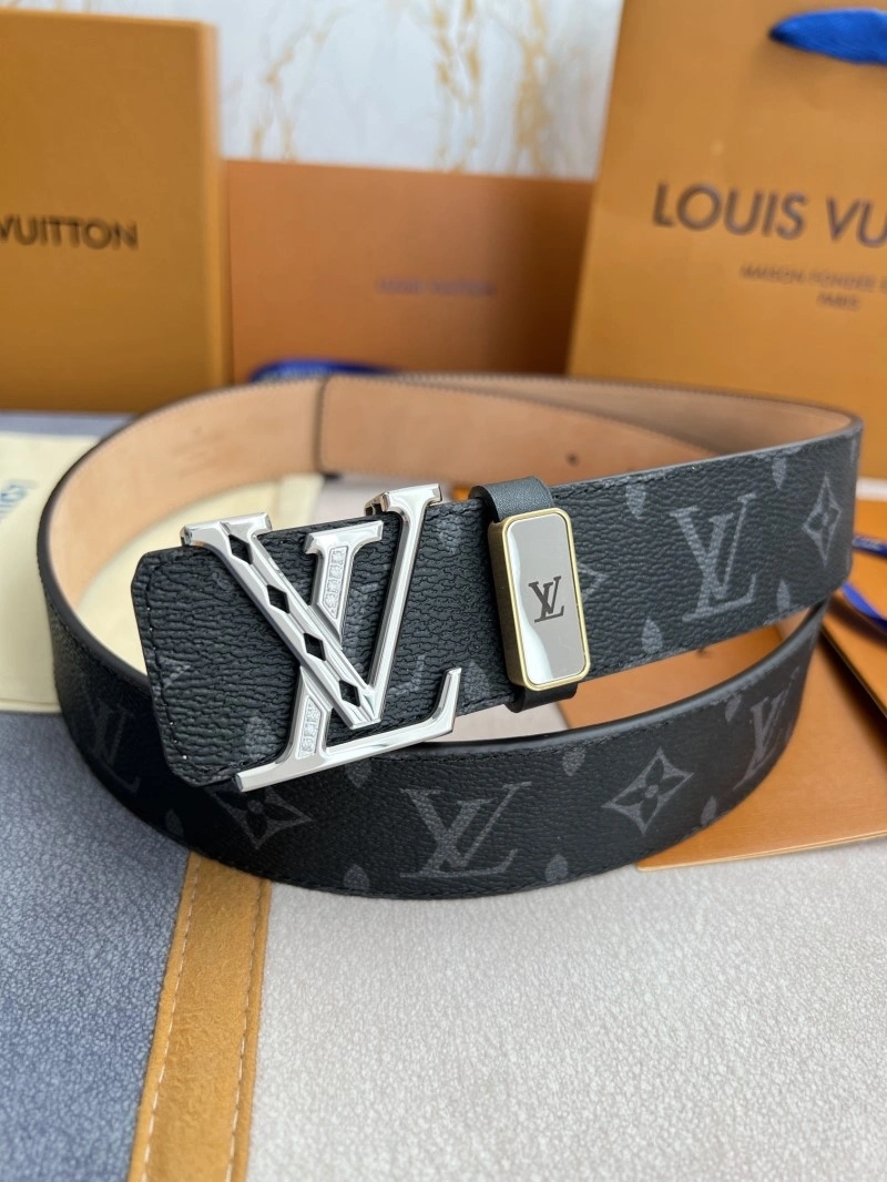 Classic Louis Vuitton Belts 300262