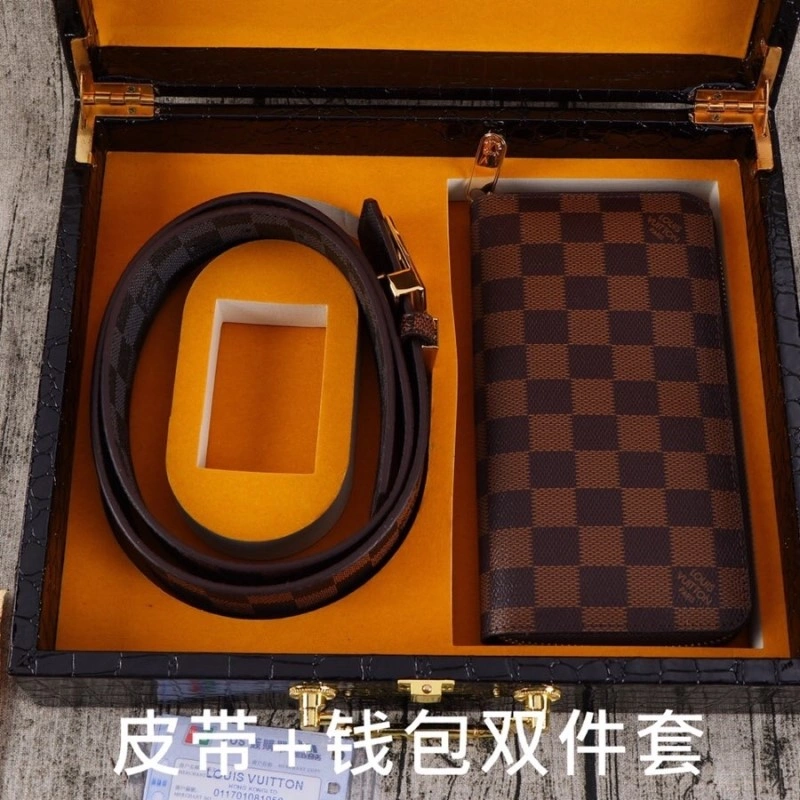Louis Vuitton Belts Durable 300234