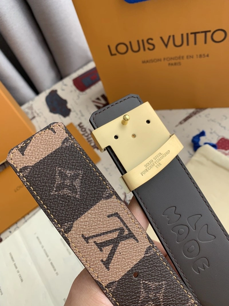 Sporty Louis Vuitton Belts 300225
