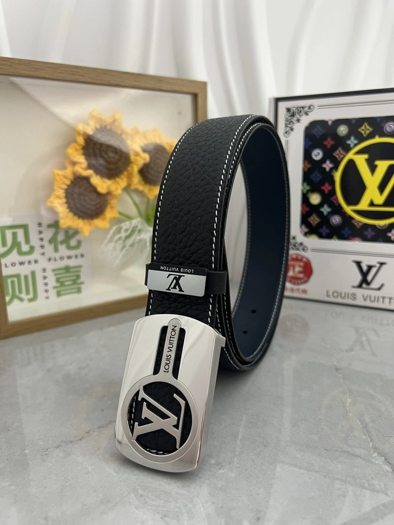 Louis Vuitton Belts Trendy 300214