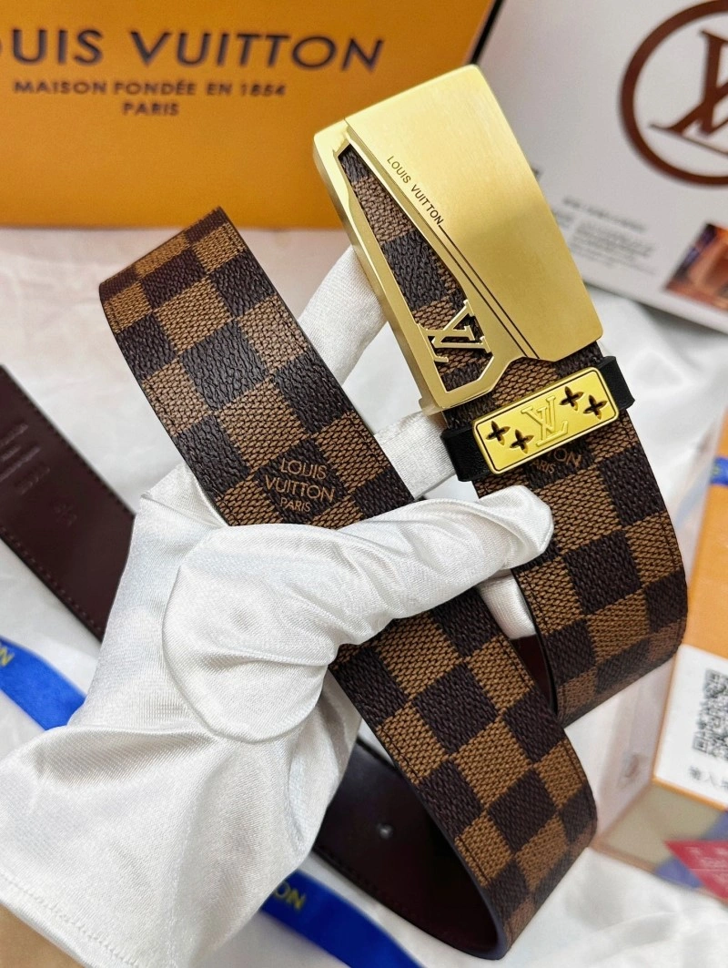 Sustainable Louis Vuitton Belts 300198