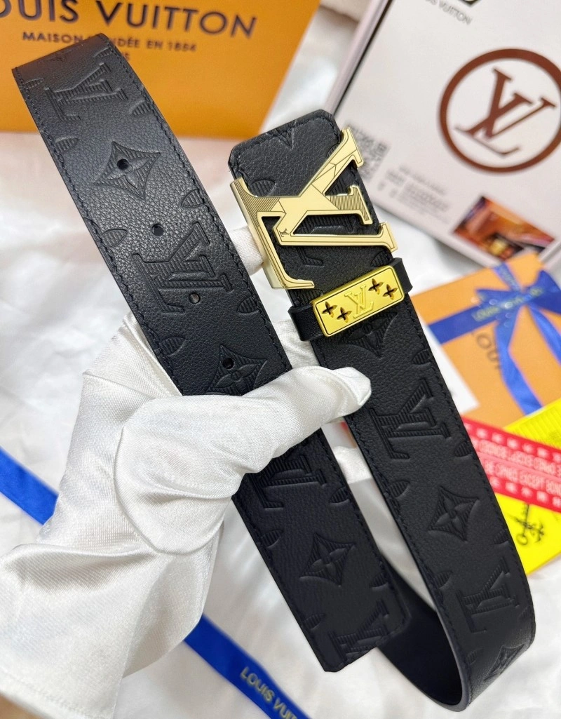 Louis Vuitton Belts Sporty 300177