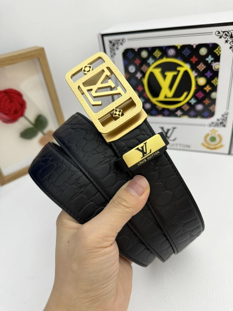 Functional Louis Vuitton Belts 300178