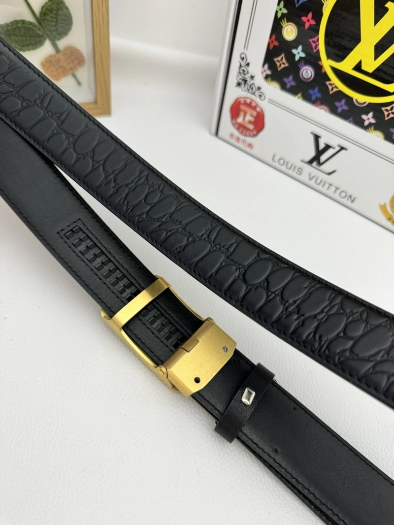 Functional Louis Vuitton Belts 300178