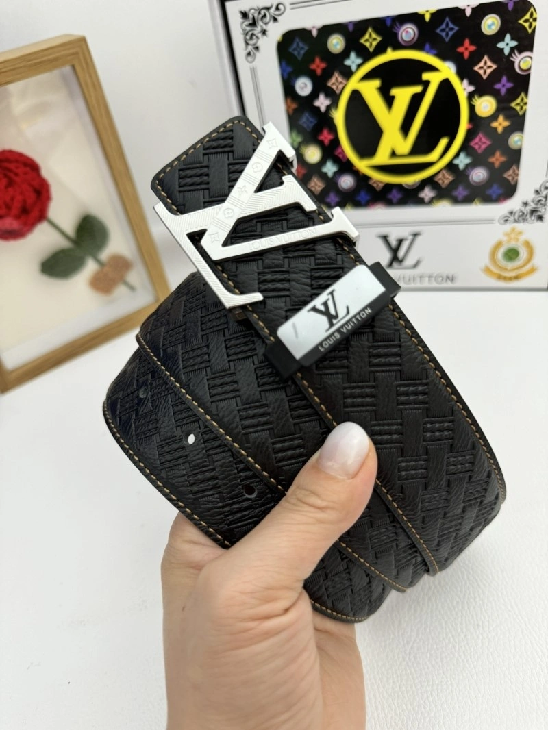 Neat Louis Vuitton Belts 300179