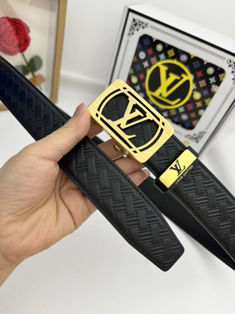 Packable Louis Vuitton Belts 300184