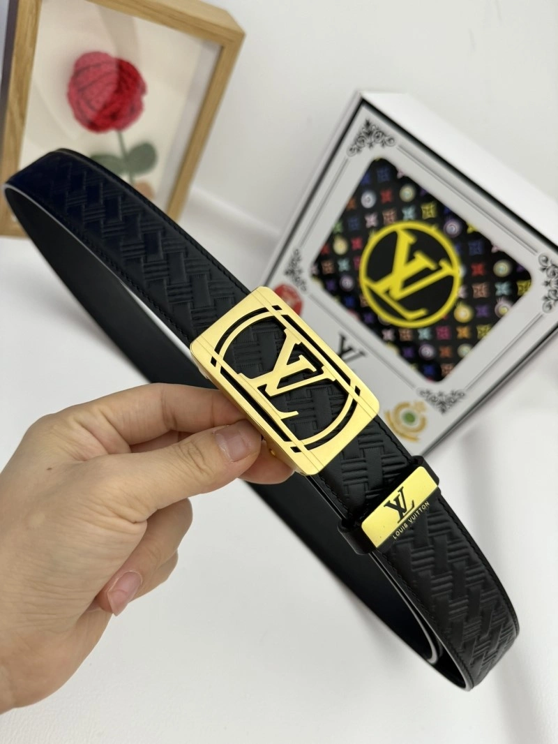 Packable Louis Vuitton Belts 300184