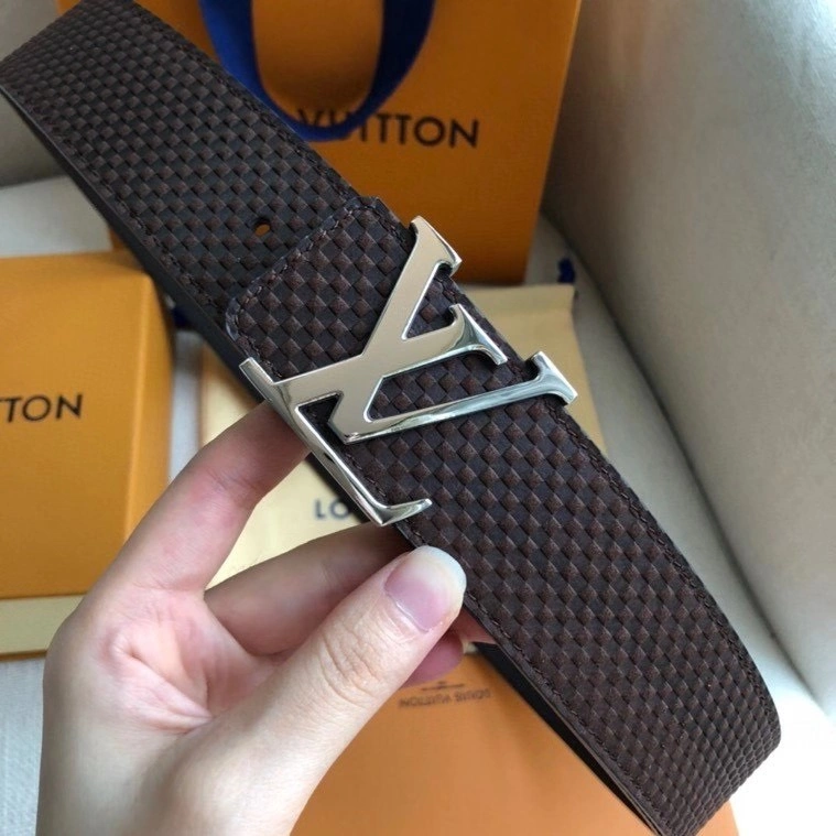 Louis Vuitton Belts UrbanChic 300129