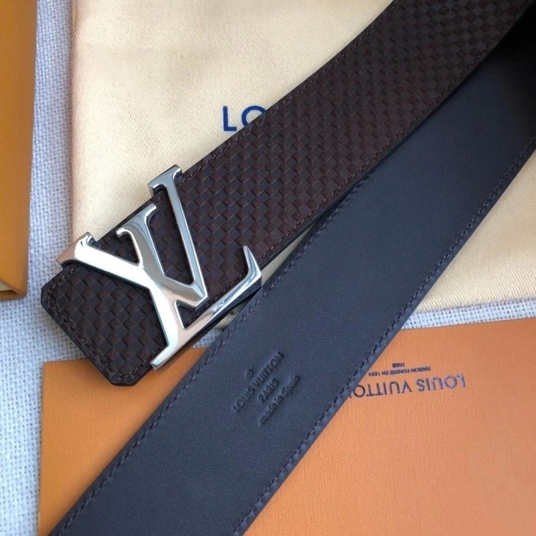 Louis Vuitton Belts UrbanChic 300129
