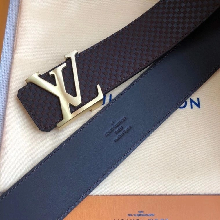 Louis Vuitton Belts Practical 300143