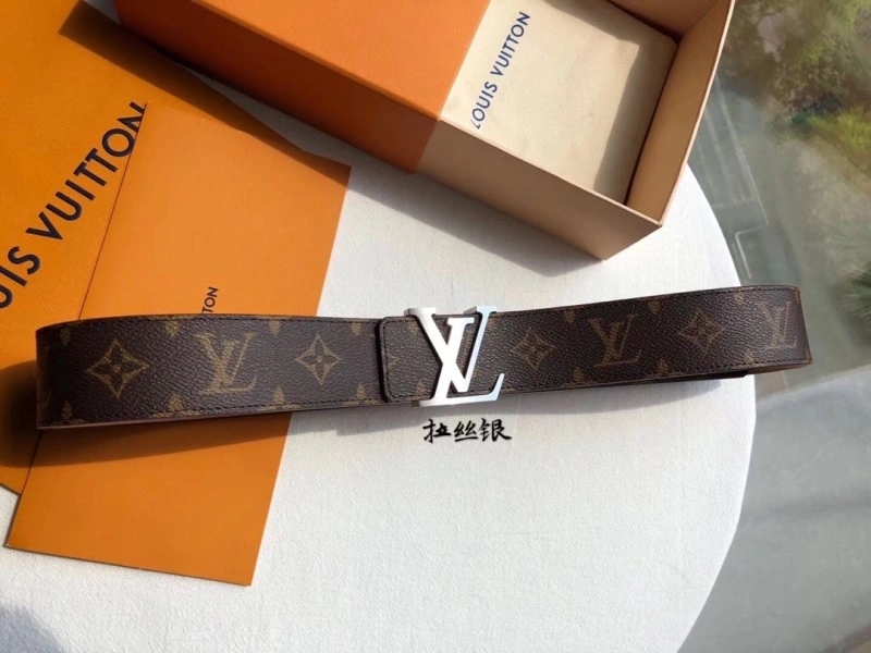 Louis Vuitton Belts Unisex 300141