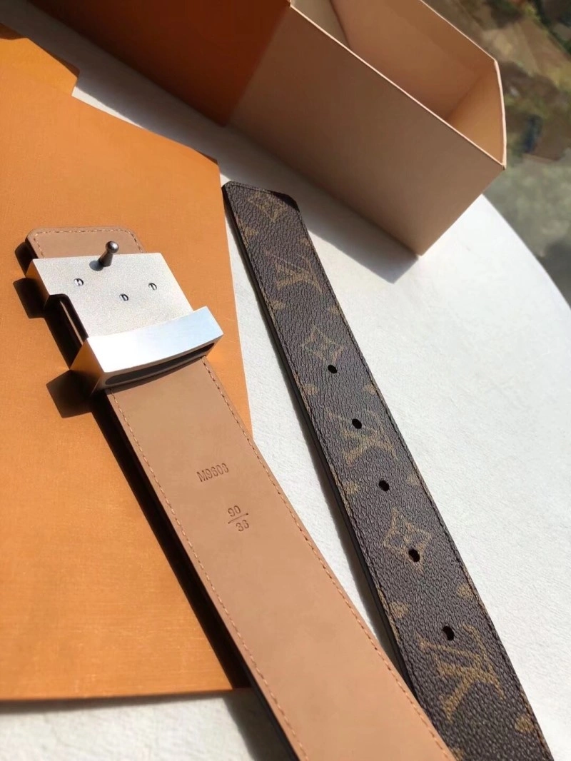 Louis Vuitton Belts Unisex 300141