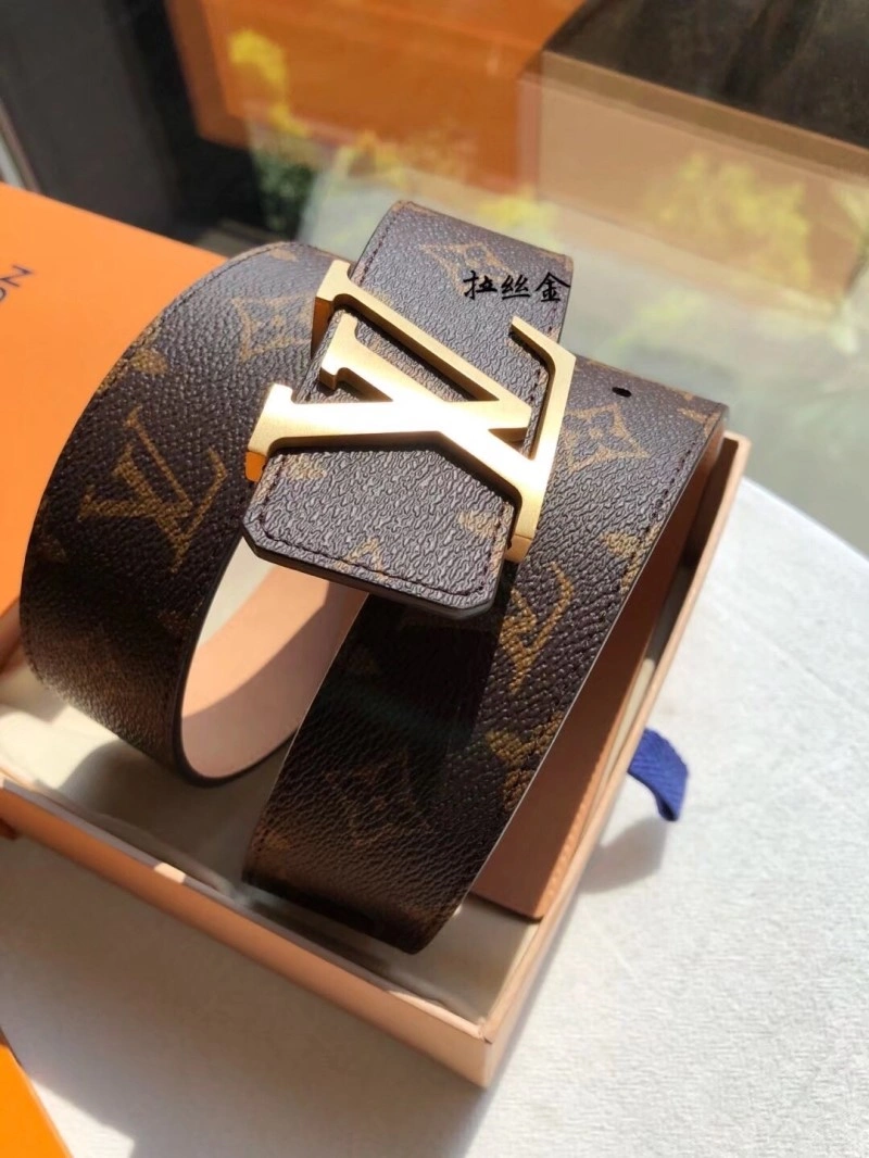 Louis Vuitton Belts Attractive 300138
