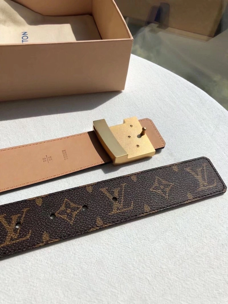Louis Vuitton Belts Attractive 300138