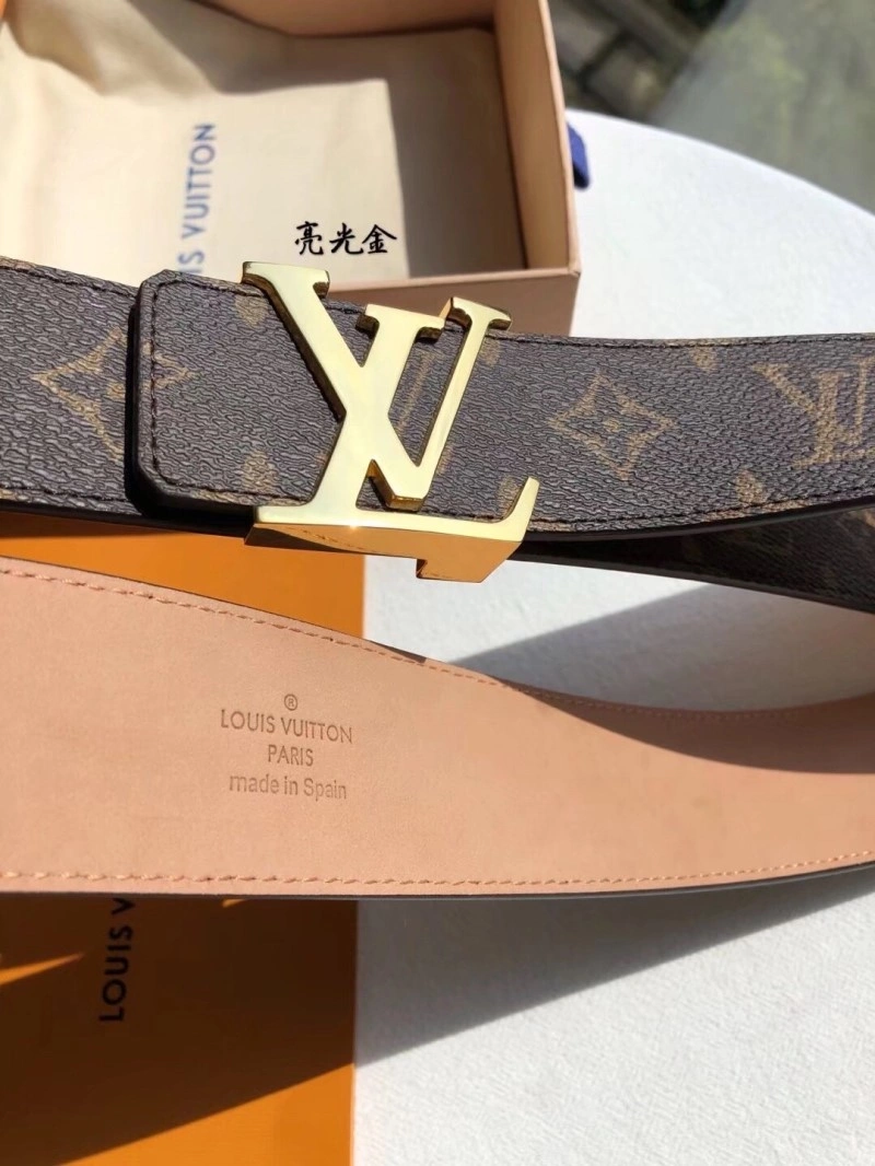 Breathable Louis Vuitton Belts 300128