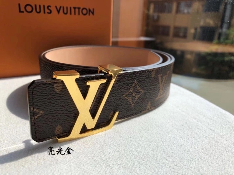 Breathable Louis Vuitton Belts 300128