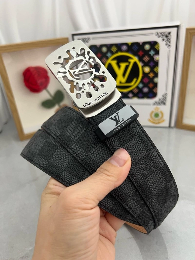 Louis Vuitton Belts Durable 300102