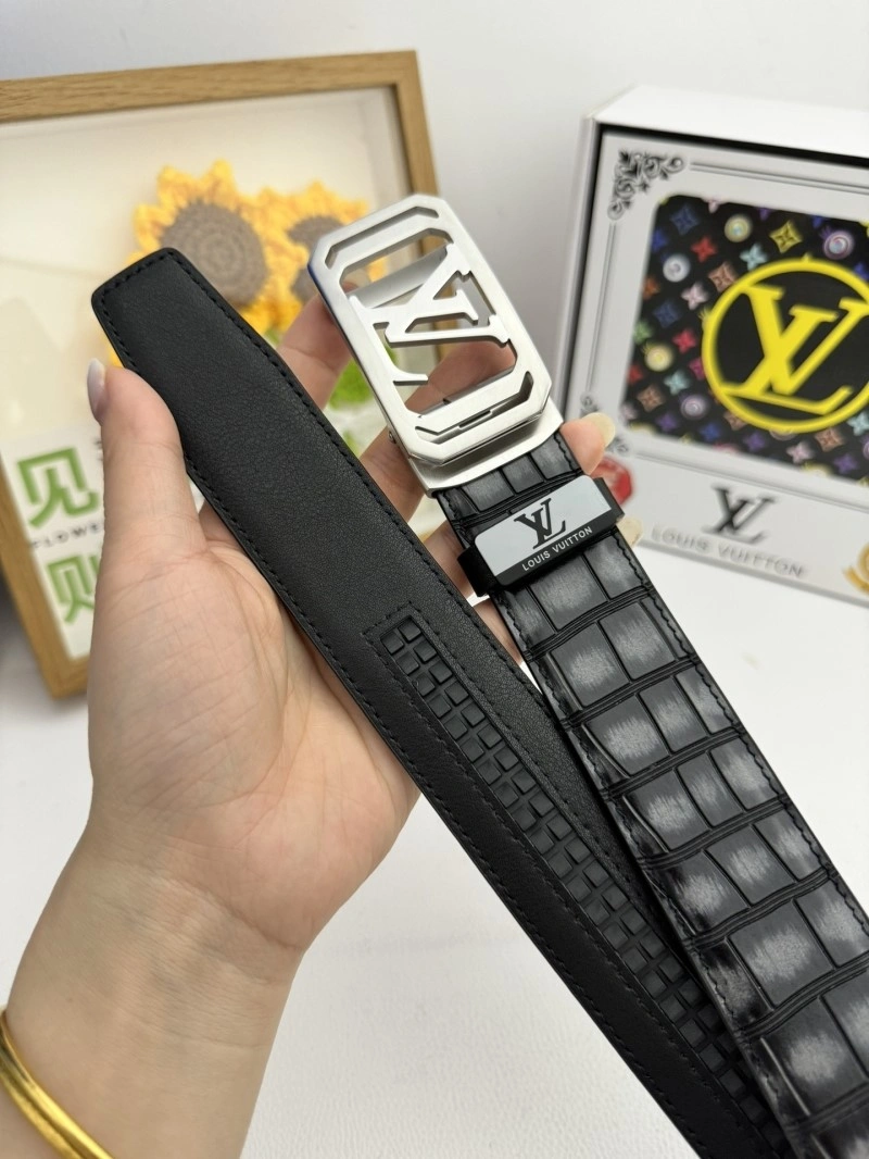 Louis Vuitton Belts Sporty 300113