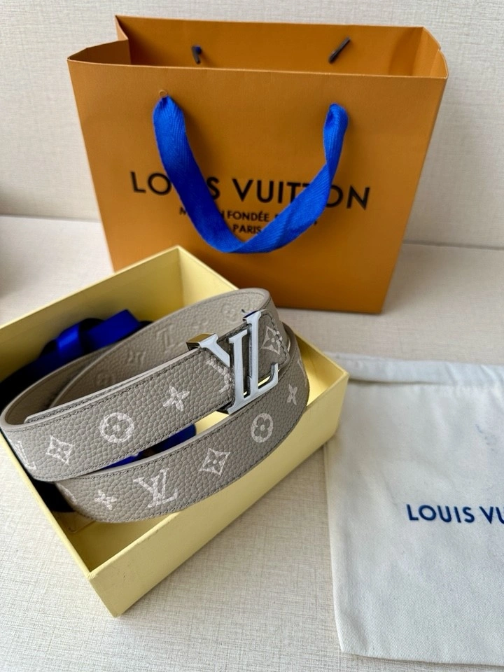 WellDesigned Louis Vuitton Belts 300109