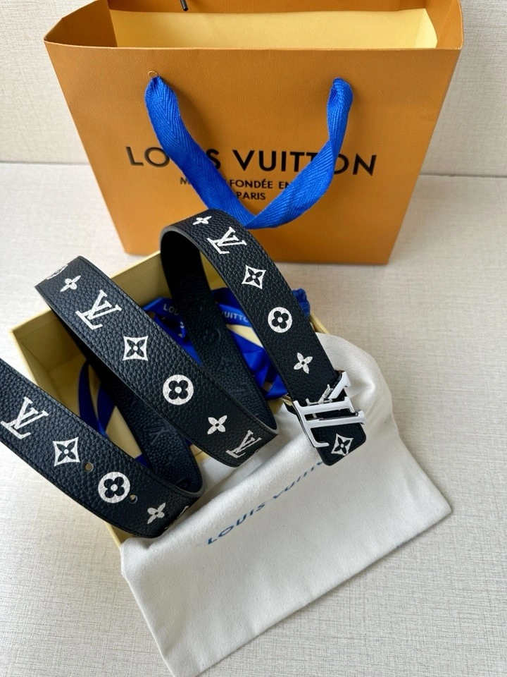 Louis Vuitton Belts EyeCatching 300092