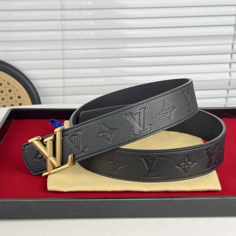 Minimalist Louis Vuitton Belts 300096