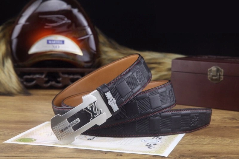 Neat Louis Vuitton Belts 300105
